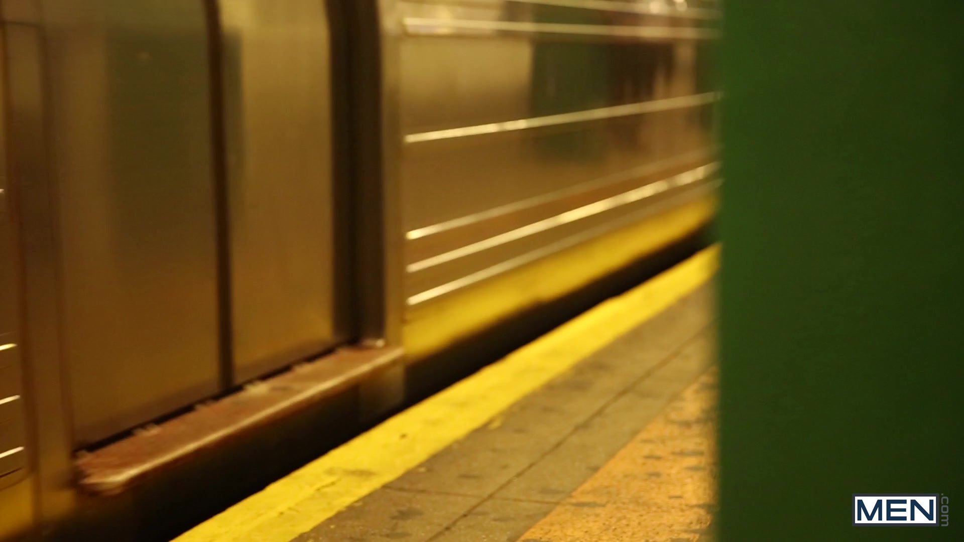 Raging Hard On 1 Phenix Saint, Scott Riley - GayHardFuck.com