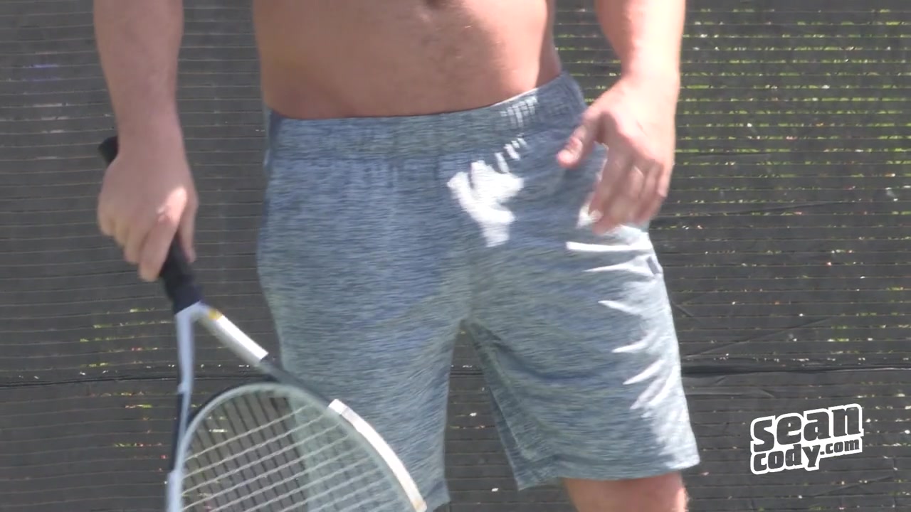 Brodie & Levi - Bareback - GayHardFuck.com