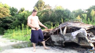 Elijah Knight Returns For A Piss & Stroke