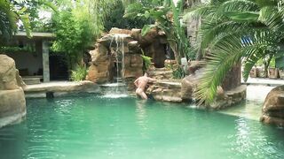 Kurt Foxx - Office Break