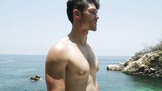 Alejandro Castillo Tops Devin Franco