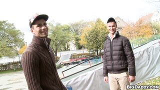 Skateboarders Fuck Hardcore Anal Sex!