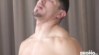 Jeremy Spreadums gets fucked by Liam Cyber