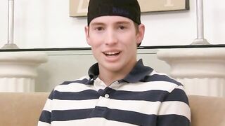 ADORABLE PRICE GETS HIS SECOND GAY HAND JOB