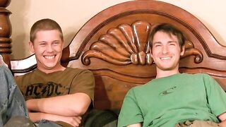 These best buds do everything together