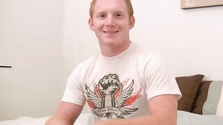 Smoking hot redhead with an awesome body gets off for me