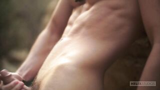 Surfer Solo (Luke Wilder)