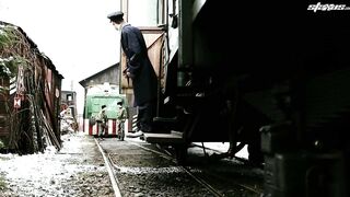 It’s first-class travel (Benjamin Dunn, Sven Laarson)