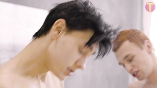 Afternoon twink threesome
