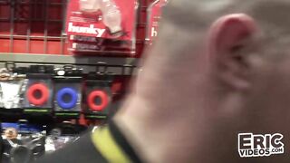 Tourist lost in Paris finds 2 cocks