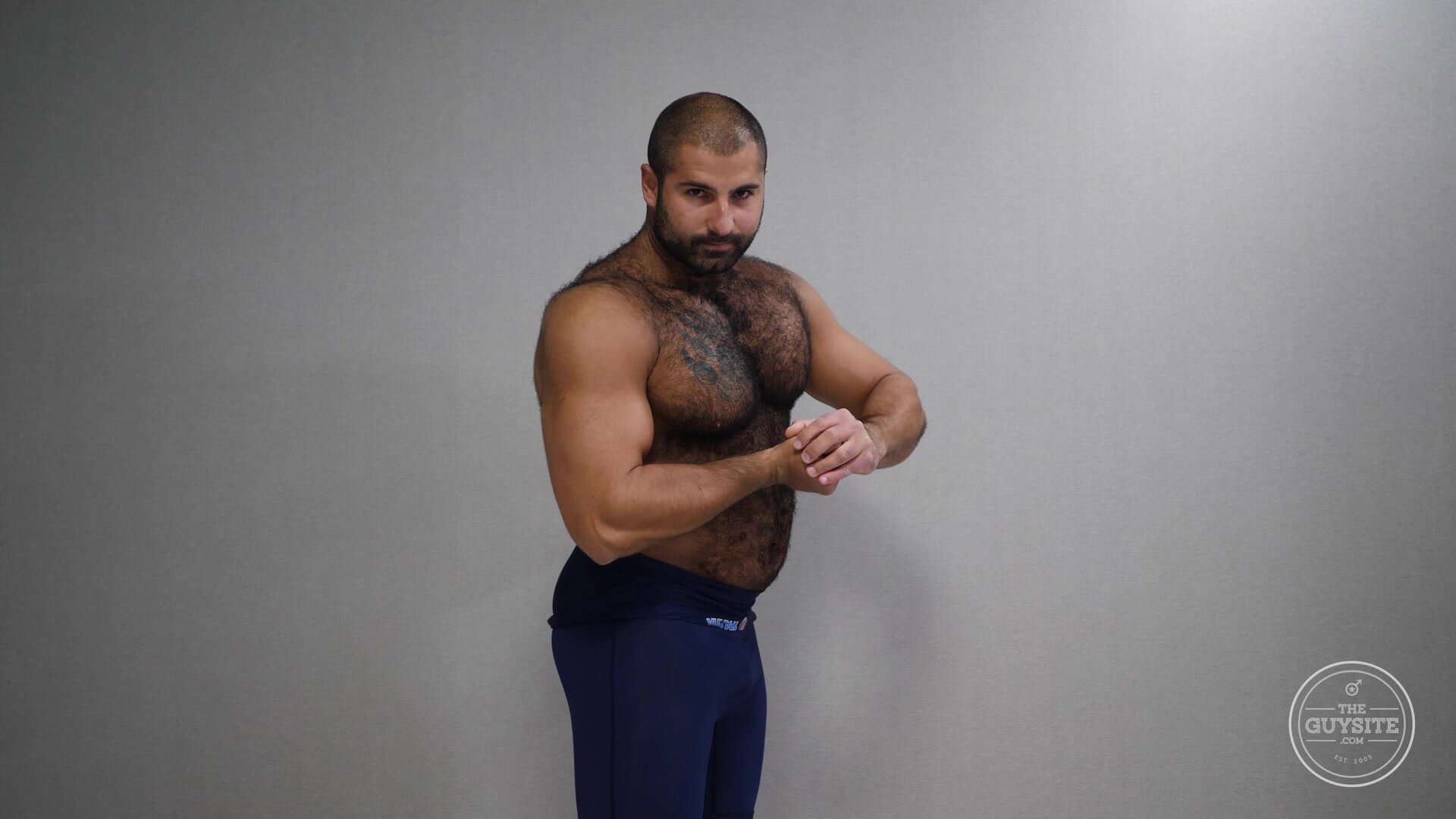 Naked Russian Bear (Andrei) - GayHardFuck.com