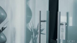 Room Service (Taye Scott, Papi Suave)