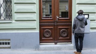 Lock Out, Cock Out (Devin Lewis, Tommy Hunter)