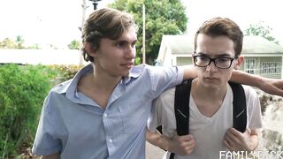 Smell My Nuts - Darron Bluu, Alex