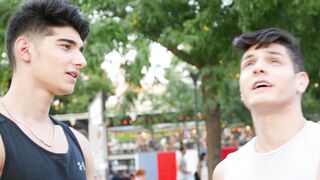 Ferris Wheel Feel Up