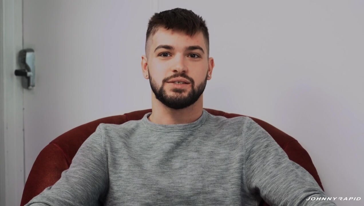 Johnny Fucks a Fan (Johnny Rapid, GC Jay) - GayHardFuck.com