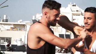 Kiss and Tel Aviv Scene: 3