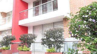 Numero 226 - More Than Touching