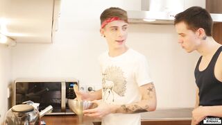 Bareback baking (Jerome James, Vitali Kutcher)