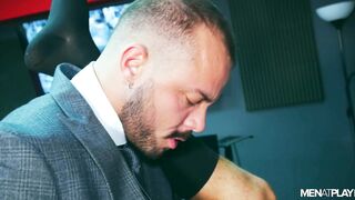 Supporting Co-Worker (Bruno Max, Sir Peter)