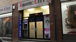 Horny Little Helper (Antony Carter, Jesse Evans)