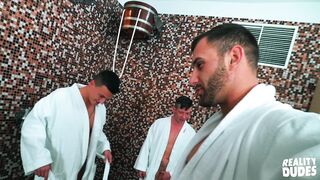 Dudes in Public 45 – Bathhouse