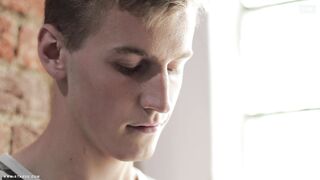 Balls deep, Sc.4 (Johny Cherry, Nick Fox)