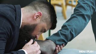 An Executive Bargain (Bastian Karim, Justin Jett)