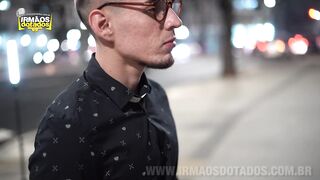 O cliente do coroinha (Alejandro, Kassim Abra)